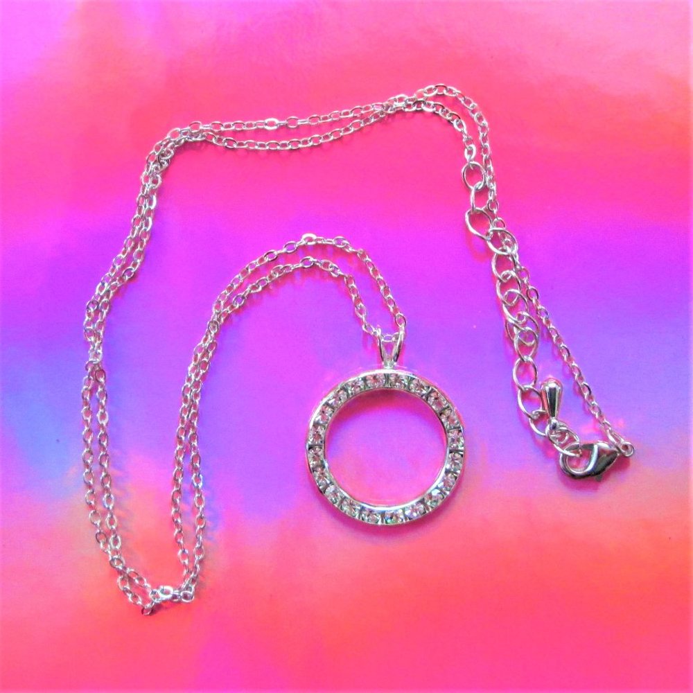 NEW Swarovski silver circle necklace jewelry